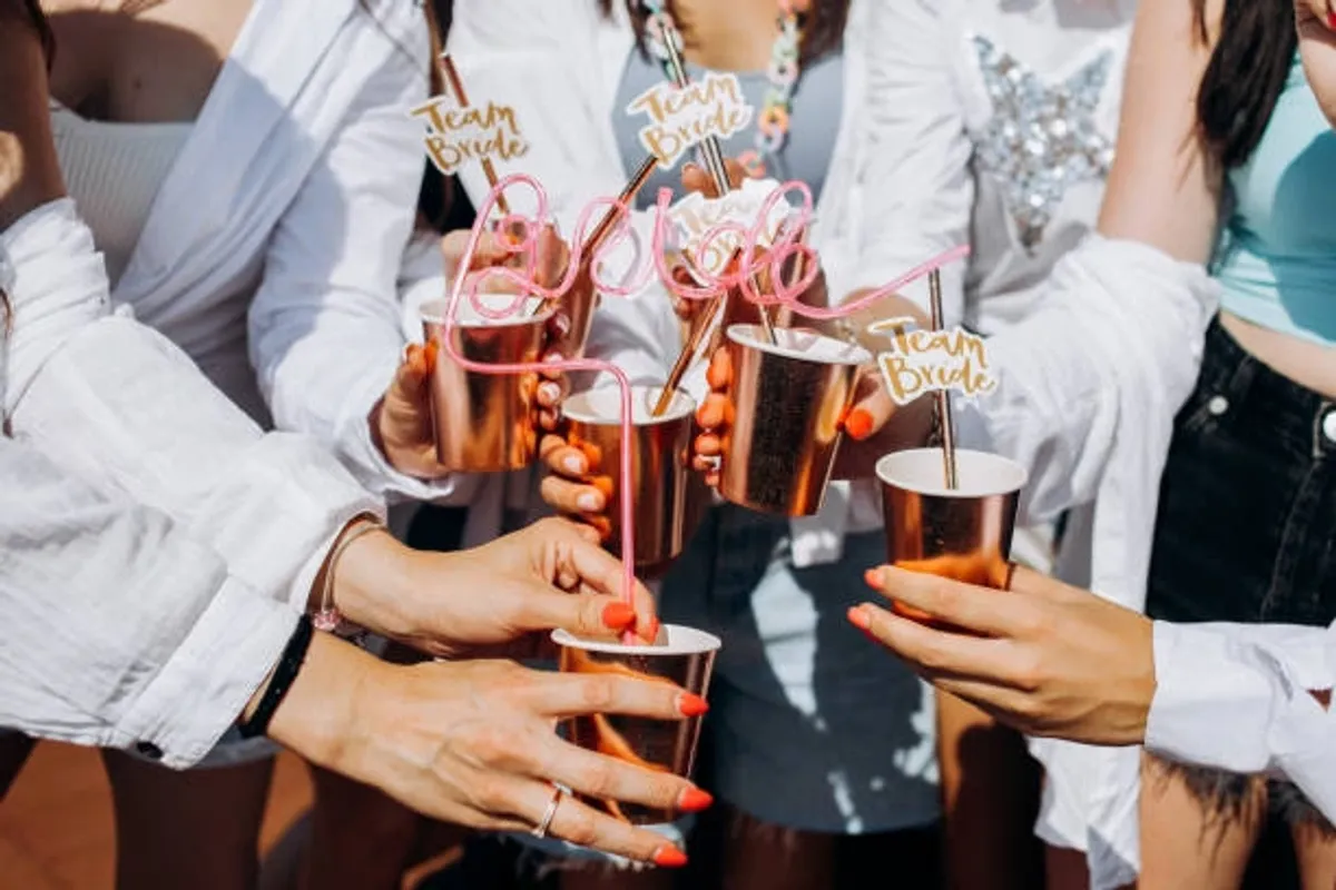 Bar móvil decorado para evento temático